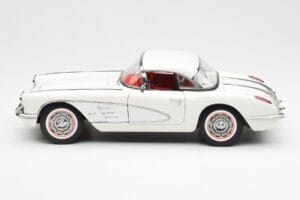 Chevrolet Corvette C1 Spider Hard Top Snowcrest Fehér AUTOart 1:18 71147 Fém – 4. kép a 8-ből
