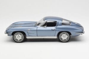 Chevrolet Corvette C2 Kékesszürke Metálfényű AUTOart 1:18 71182 Fém – 4. kép a 8-ből