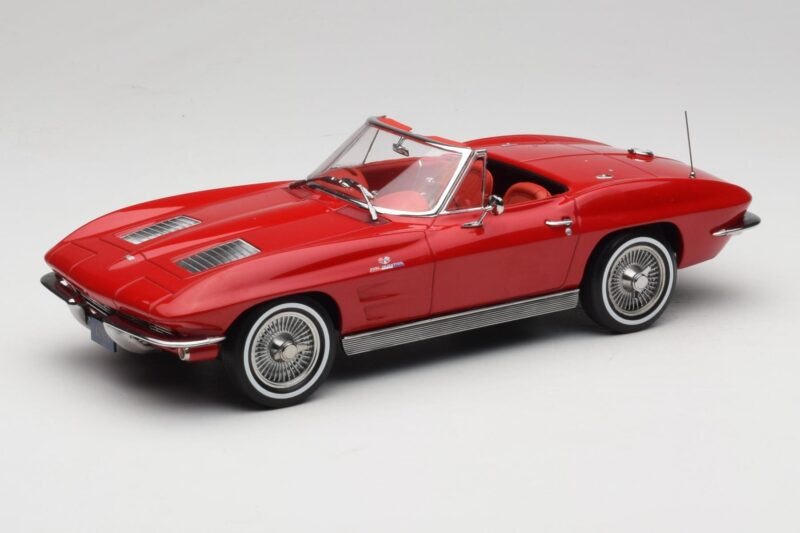 Chevrolet Corvette C2 Sting Ray Kabrió Riverside Red Norev 1:18 189056 Fém