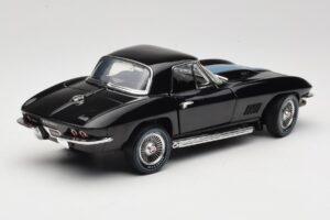 Chevrolet Corvette C2 Fekete American Muscle 1:18 AMM1099/06 Fém – 3. kép a 8-ből