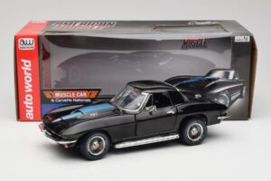 Chevrolet Corvette C2 Fekete American Muscle 1:18 AMM1099/06 Fém – 8. kép a 8-ből