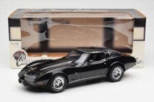 Chevrolet Corvette C3 Fekete UT Models 1:18 21071 Fém – 8. kép a 8-ből