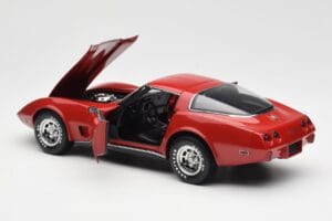 Chevrolet Corvette C3 Piros UT Models 1:18 21073 Fém – 5. kép a 8-ből