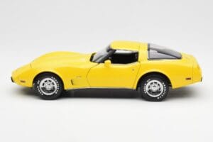 Chevrolet Corvette C3 Sárga UT Models 1:18 21074 Fém – 4. kép a 8-ből