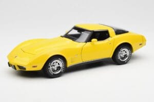 Chevrolet Corvette C3 Sárga UT Models 1:18 21074 Fém