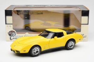 Chevrolet Corvette C3 Sárga UT Models 1:18 21074 Fém – 8. kép a 8-ből