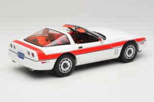 Chevrolet Corvette C4 A-Team Fehér GreenLight 1:18 13532 Fém – 3. kép a 8-ből