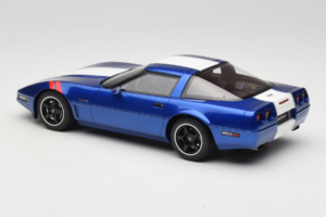 Chevrolet Corvette C4 Grand Sport Admiral Blue GT Spirit 1:18 GT538 Gyanta – 5. kép a 6-ből