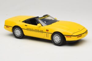 Chevrolet Corvette C4 Indianapolis 500 Pace Car Sárga Greenlight 1:18 11801-06 Fém – 6. kép a 8-ből