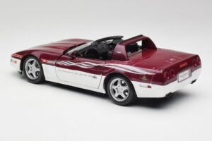 Chevrolet Corvette C4 Indy 500 Pace Car Maisto 1:18 56011 Fém – 7. kép a 8-ből