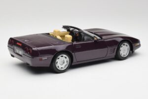 Chevrolet Corvette C4 LT4 Kabrió Lila Metál Maisto 1:18 50277 Fém – 3. kép a 8-ből