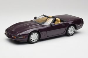 Chevrolet Corvette C4 LT4 Kabrió Lila Metál Maisto 1:18 50277 Fém