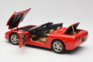 Chevrolet Corvette C5 Kabrió Piros UT Models 1:18 21006 Fém – 5. kép a 8-ből