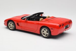 Chevrolet Corvette C5 Kabrió Piros UT Models 1:18 21006 Fém – 7. kép a 8-ből