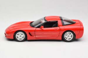 Chevrolet Corvette C5 Piros Bburago 1:18 3066 Fém – 4. kép a 8-ből