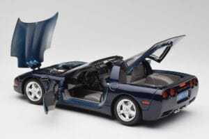 Chevrolet Corvette C5 Nassau Kék Bburago 1:18 30166 Fém – 5. kép a 8-ből