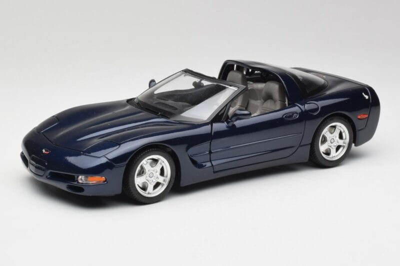 Chevrolet Corvette C5 Nassau Kék Bburago 1:18 30166 Fém