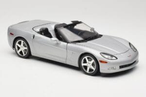 Chevrolet Corvette C6 Kabrió Ezüst Hot Wheels 1:18 B6052 Fém – 6. kép a 8-ből