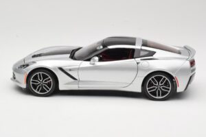 Chevrolet Corvette C7 Ezüst Maisto 1:18 38132 Fém – 4. kép a 8-ből