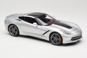 Chevrolet Corvette C7 Ezüst Maisto 1:18 38132 Fém – 6. kép a 8-ből