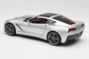 Chevrolet Corvette C7 Ezüst Maisto 1:18 38132 Fém – 7. kép a 8-ből