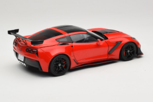 Chevrolet Corvette C7 ZR1 Torch Red IXO 1:18 18RDC243-FO Fém – 3. kép a 8-ből