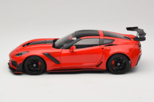 Chevrolet Corvette C7 ZR1 Torch Red IXO 1:18 18RDC243-FO Fém – 4. kép a 8-ből