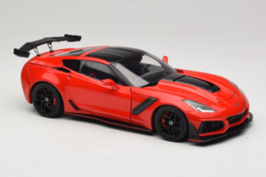 Chevrolet Corvette C7 ZR1 Torch Red IXO 1:18 18RDC243-FO Fém – 6. kép a 8-ből
