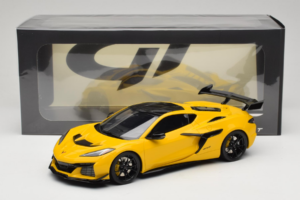 Chevrolet Corvette C8 ZR1 Sárga GT Spirit 1:18 GT528 Gyanta – 6. kép a 6-ből
