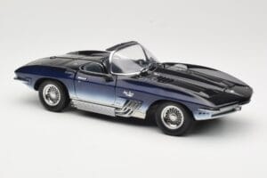 Chevrolet Corvette Mako Shark Sötétkék UT Models 1:18 21061 Fém – 6. kép a 8-ből