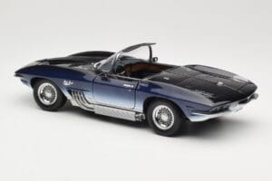 Chevrolet Corvette Mako Shark Sötétkék UT Models 1:18 21061 Fém – 7. kép a 8-ből