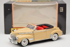 Chevrolet Deluxe Kabrió Bézs Eagle Collectibles 1:18 3022518 Fém – 8. kép a 8-ből