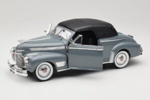 Chevrolet Deluxe Kabrió Puha Tetővel Szürke Eagles Race 1:18 7497276 Fém – 2. kép a 8-ből