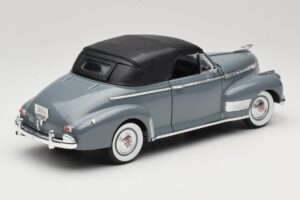 Chevrolet Deluxe Kabrió Puha Tetővel Szürke Eagles Race 1:18 7497276 Fém – 3. kép a 8-ből