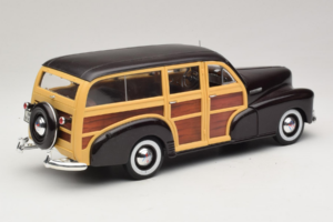 Chevrolet Fleetmaster Woody Fekete Maisto 1:18 56043 Fém – 3. kép a 8-ből