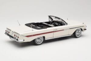 Chevrolet Impala Kabrió Fehér Sun Star 1:18 3405 Fém – 3. kép a 8-ből