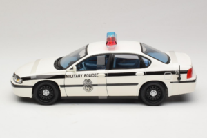 Chevrolet Impala Military Police Maisto 1:18 36611 Fém – 3. kép a 6-ből