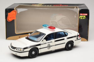 Chevrolet Impala Military Police Maisto 1:18 36611 Fém – 6. kép a 6-ből