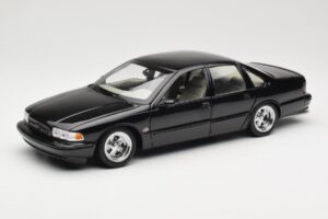 Chevrolet Impala SS Fekete AUTOart 1:18 71091 Fém