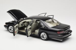 Chevrolet Impala SS Fekete AUTOart 1:18 71091 Fém – 5. kép a 8-ből