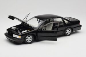 Chevrolet Impala SS Fekete UT Models 1:18 21031 Fém – 2. kép a 8-ből