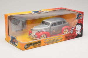 Chevrolet Master Deluxe Dark Silver Metallic Red Jada 1:24 253745012 Fém – 2. kép a 3-ből