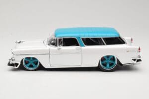 Chevrolet Nomad Fehér Maisto 1:18 32613 Fém – 4. kép a 8-ből