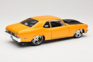 Chevrolet Nova SS Arany Maisto 1:18 31083 Fém – 3. kép a 8-ből
