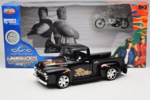 Chevrolet Old School Cody Project Truck & Chopper Set Joyride 1:18 33911 Fém – 8. kép a 8-ből