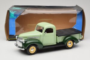 Chevrolet Pickup Zöld Solido 1:18 8063 Fém – 8. kép a 8-ből