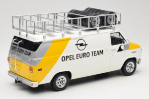 Opel Manta 400 Group B Rally Tour de Corse 1984 Chevrolet G30 Szervizjárművel Otto 1:18 OT491 Gyanta – 5. kép a 13-ből