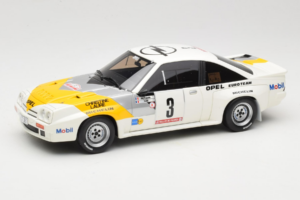 Opel Manta 400 Group B Rally Tour de Corse 1984 Chevrolet G30 Szervizjárművel Otto 1:18 OT491 Gyanta – 10. kép a 13-ből