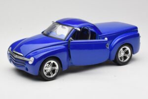 Chevrolet SSR Concept Kék Maisto 1:18 531612 Fém – 2. kép a 8-ből