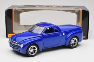 Chevrolet SSR Concept Kék Maisto 1:18 531612 Fém – 8. kép a 8-ből